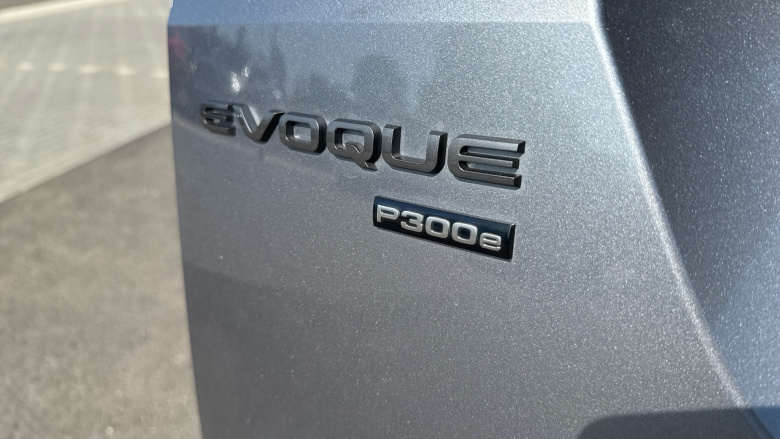 Land Rover Range Rover Evoque 1.5 P300e R-Dynamic SE 5dr Auto Hatchback